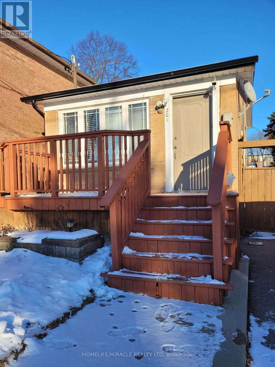 Main - 201 Linden Avenue, Toronto, Ontario  M1K 3J1 - Photo 2 - E12669900