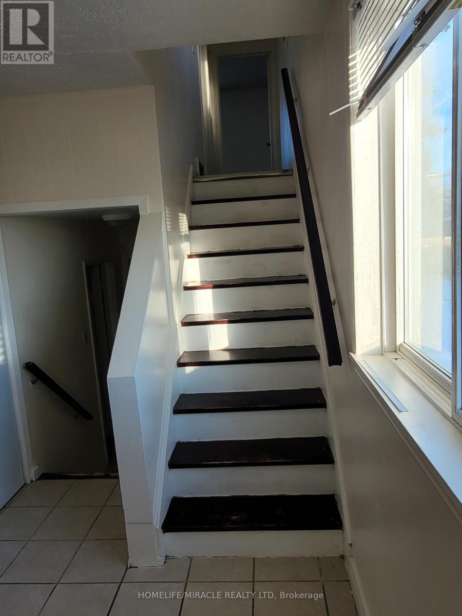 Main - 201 Linden Avenue, Toronto, Ontario  M1K 3J1 - Photo 6 - E12669900