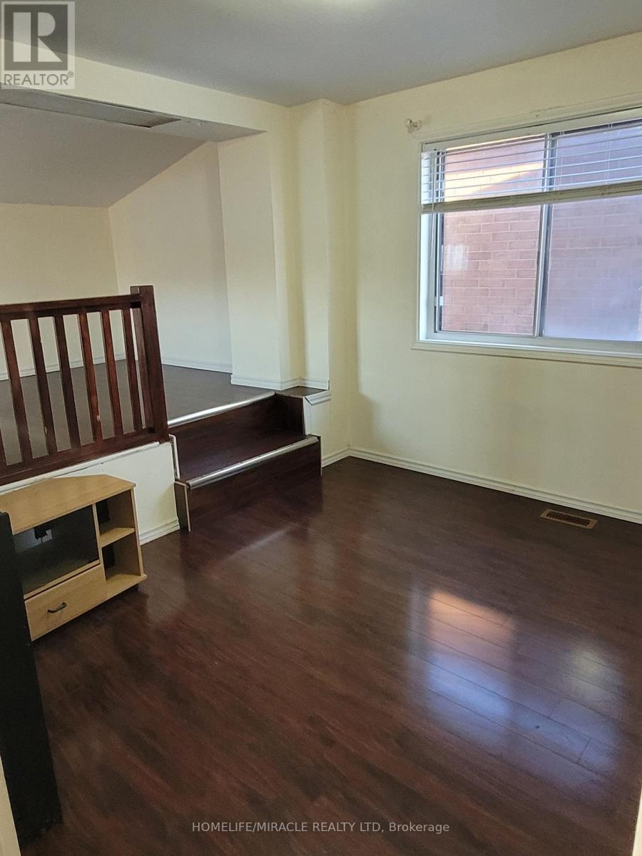 Main - 201 Linden Avenue, Toronto, Ontario  M1K 3J1 - Photo 8 - E12669900