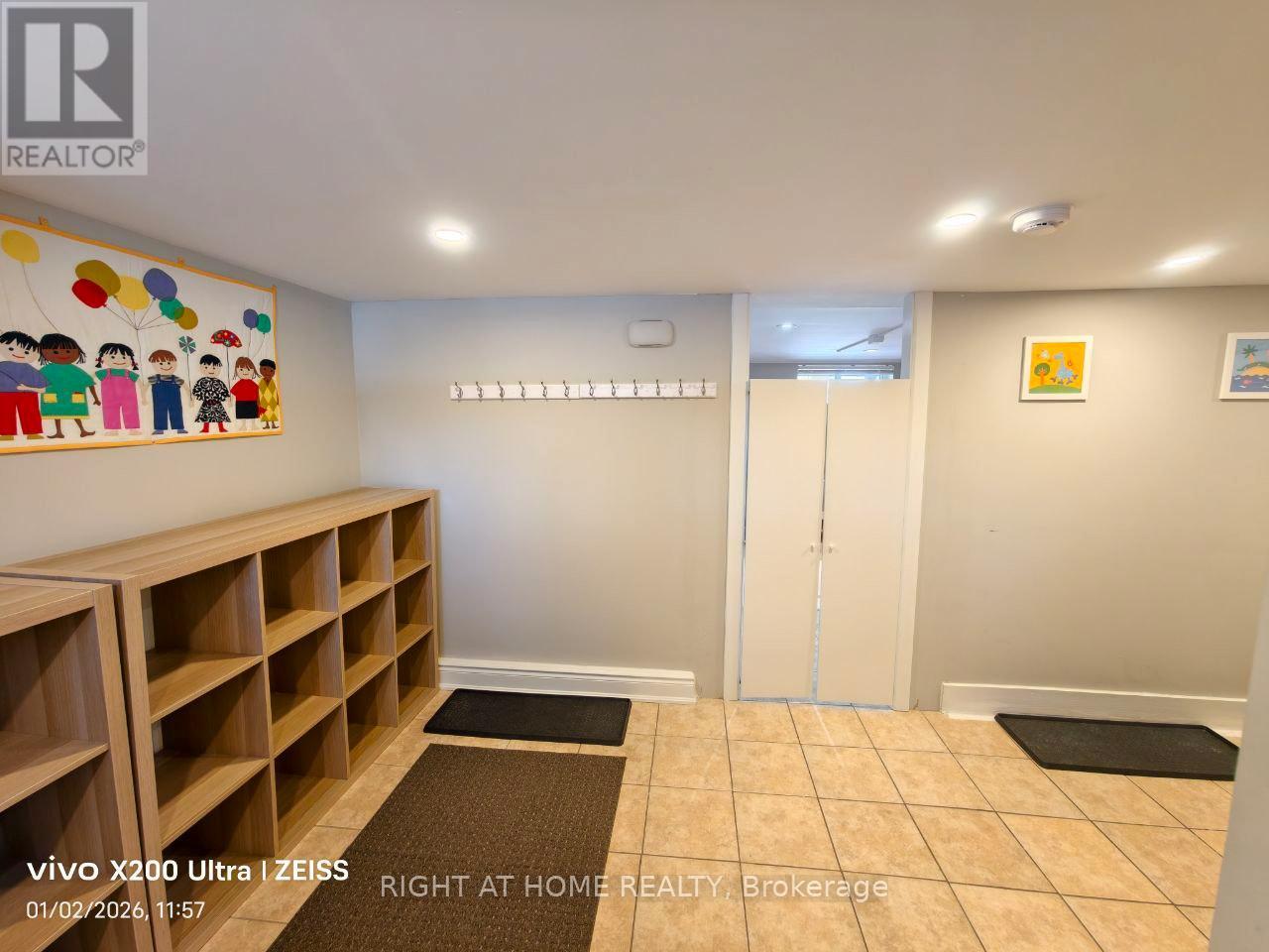 Upper Level - 1785 Victoria Pk Avenue, Toronto, Ontario  M1T 1T2 - Photo 14 - E12669950