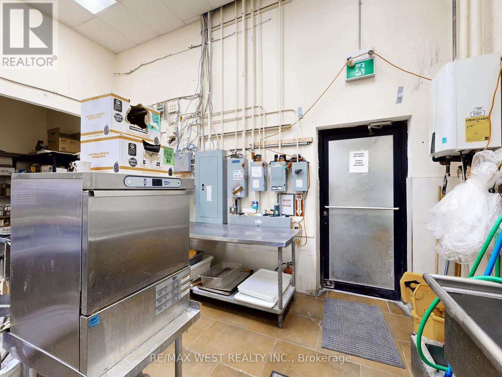 3 - 18279 Yonge Street, East Gwillimbury, Ontario  L9N 0A2 - Photo 19 - N12669886