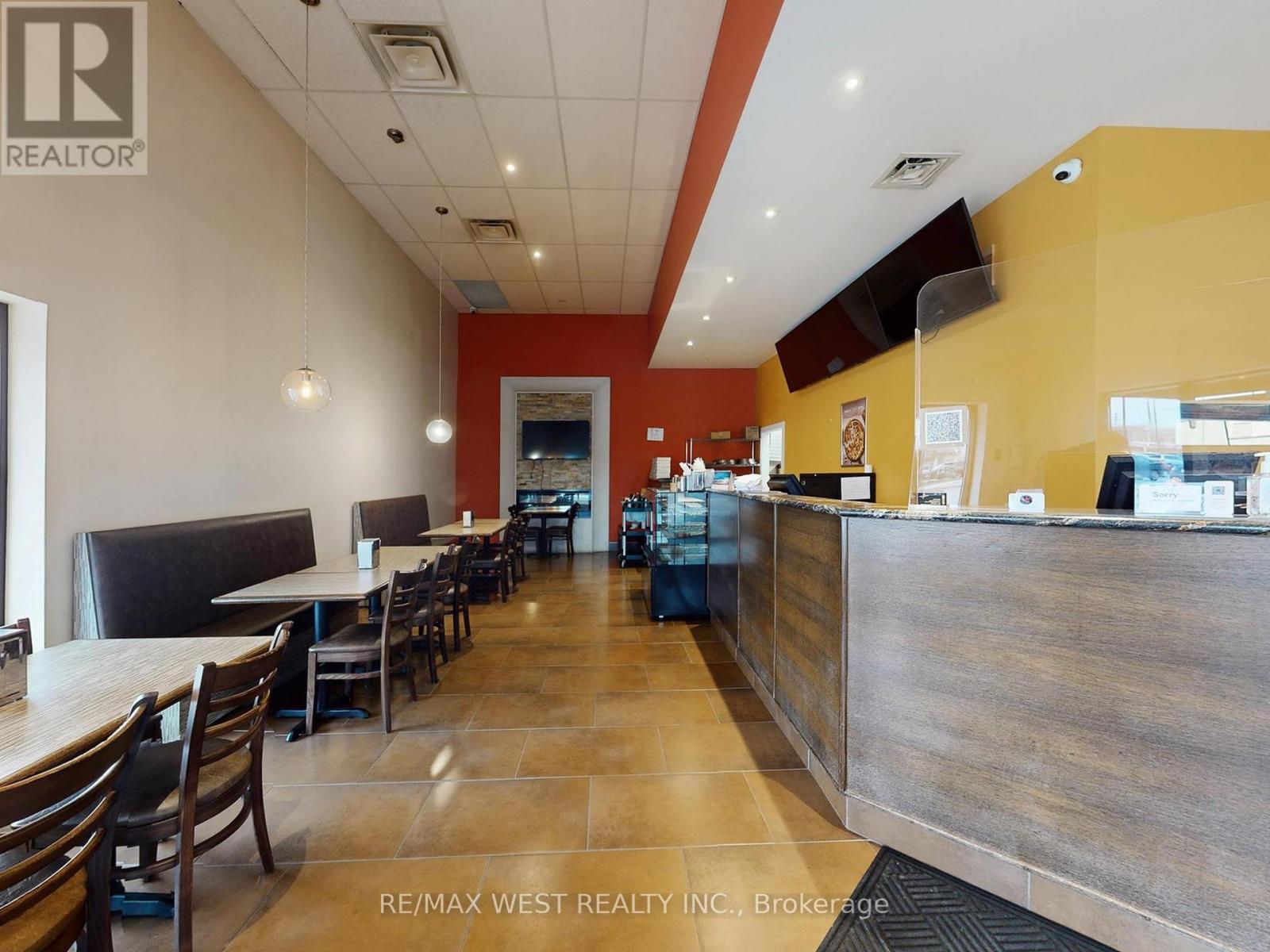 3 - 18279 Yonge Street, East Gwillimbury, Ontario  L9N 0A2 - Photo 8 - N12669886