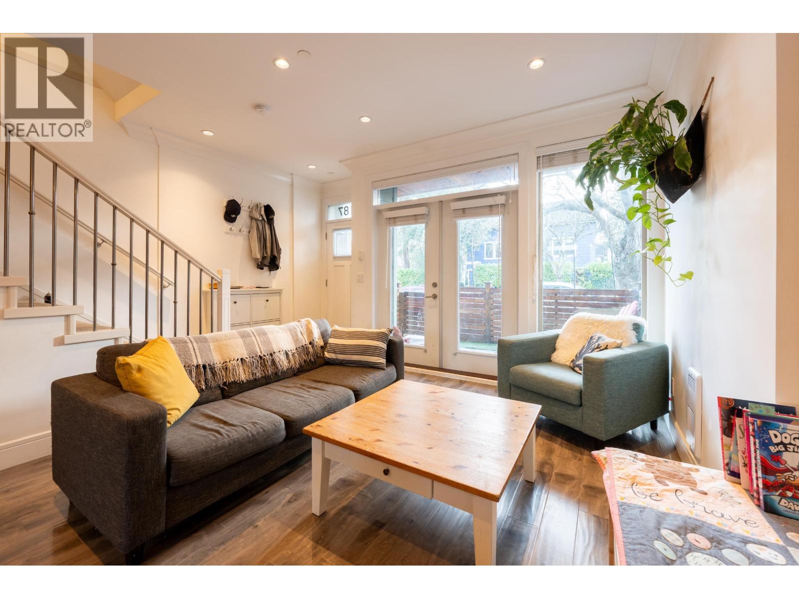 1187 E 19th Avenue, Vancouver, British Columbia  V5V 1K9 - Photo 4 - R3076234