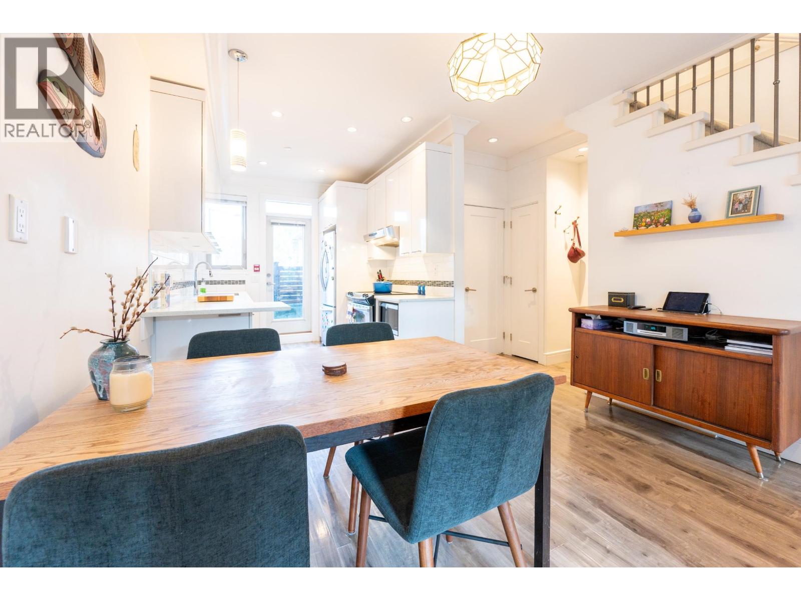 1187 E 19th Avenue, Vancouver, British Columbia  V5V 1K9 - Photo 6 - R3076234