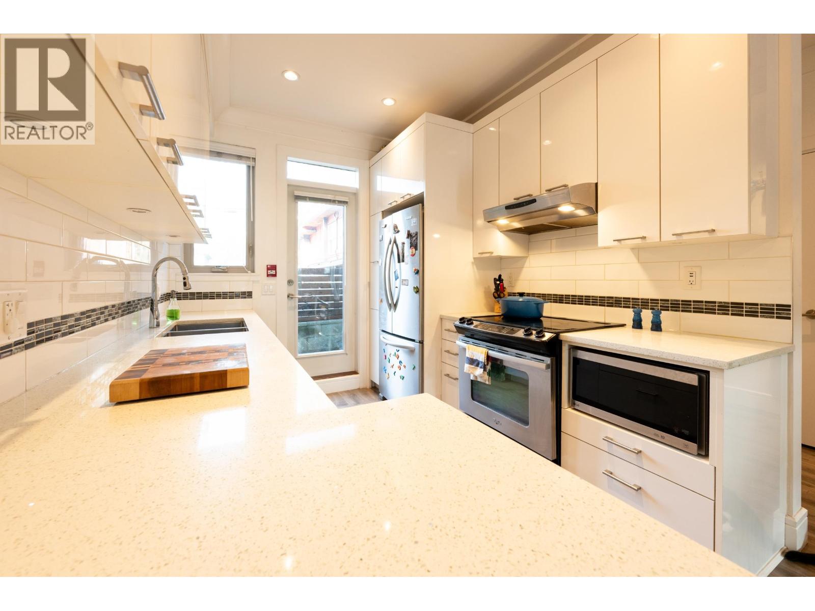 1187 E 19th Avenue, Vancouver, British Columbia  V5V 1K9 - Photo 9 - R3076234