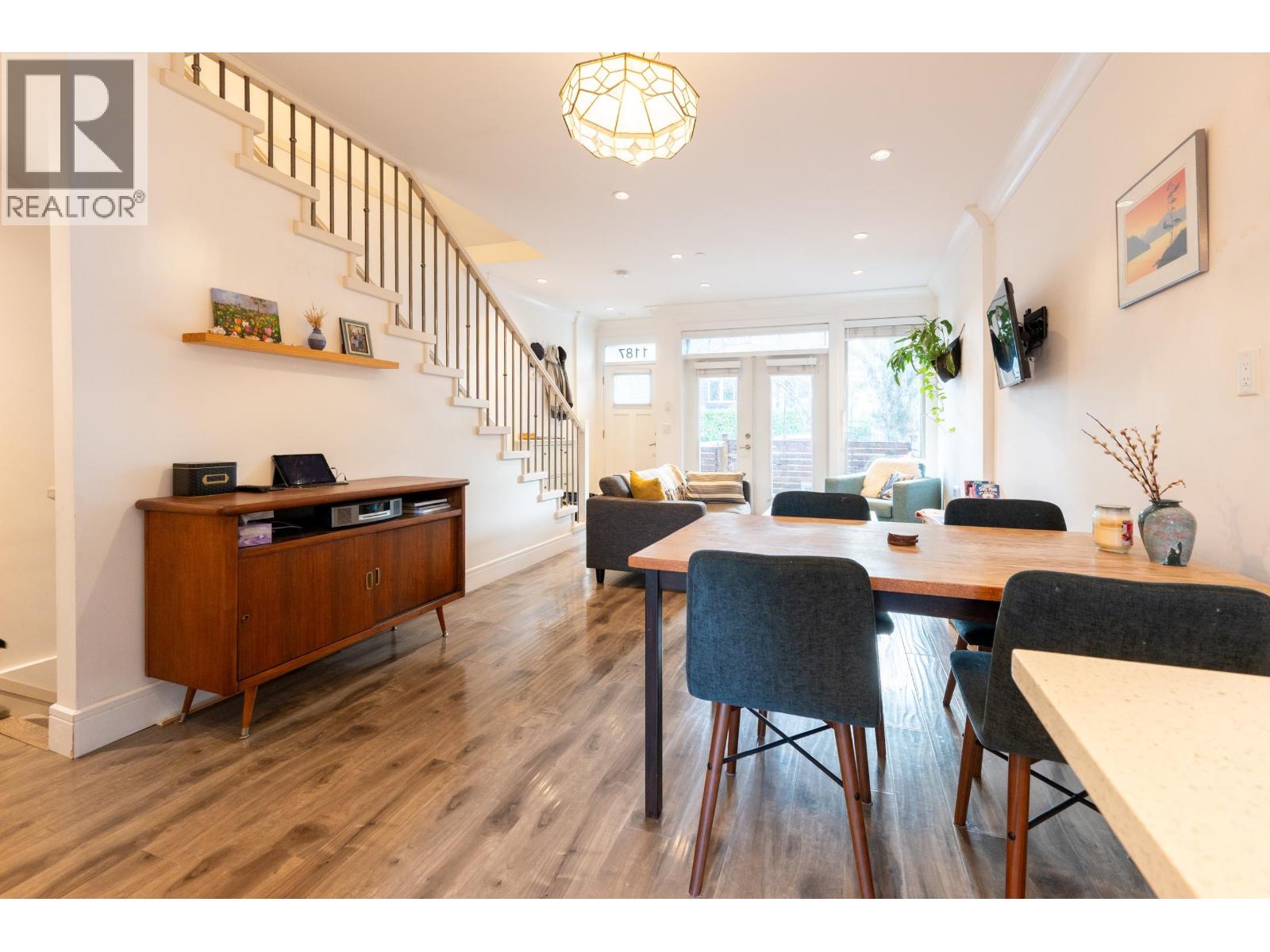 1187 E 19th Avenue, Vancouver, British Columbia  V5V 1K9 - Photo 8 - R3076234