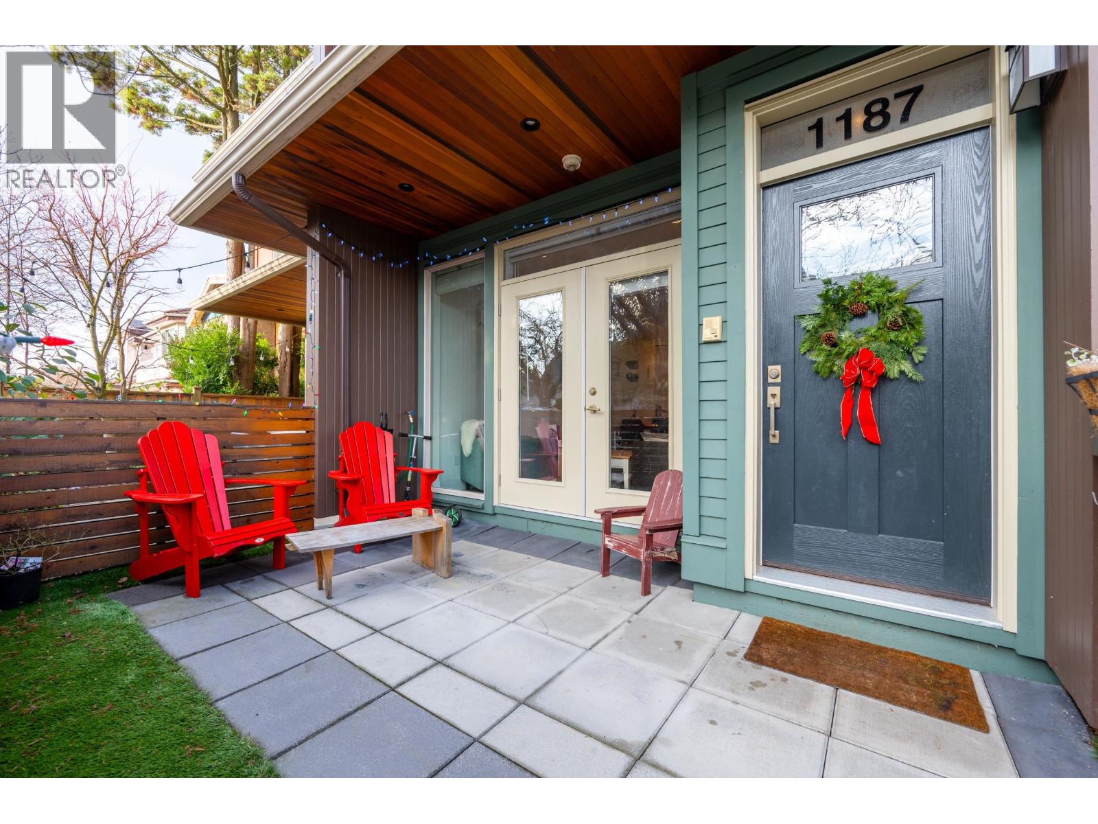 1187 E 19th Avenue, Vancouver, British Columbia  V5V 1K9 - Photo 2 - R3076234