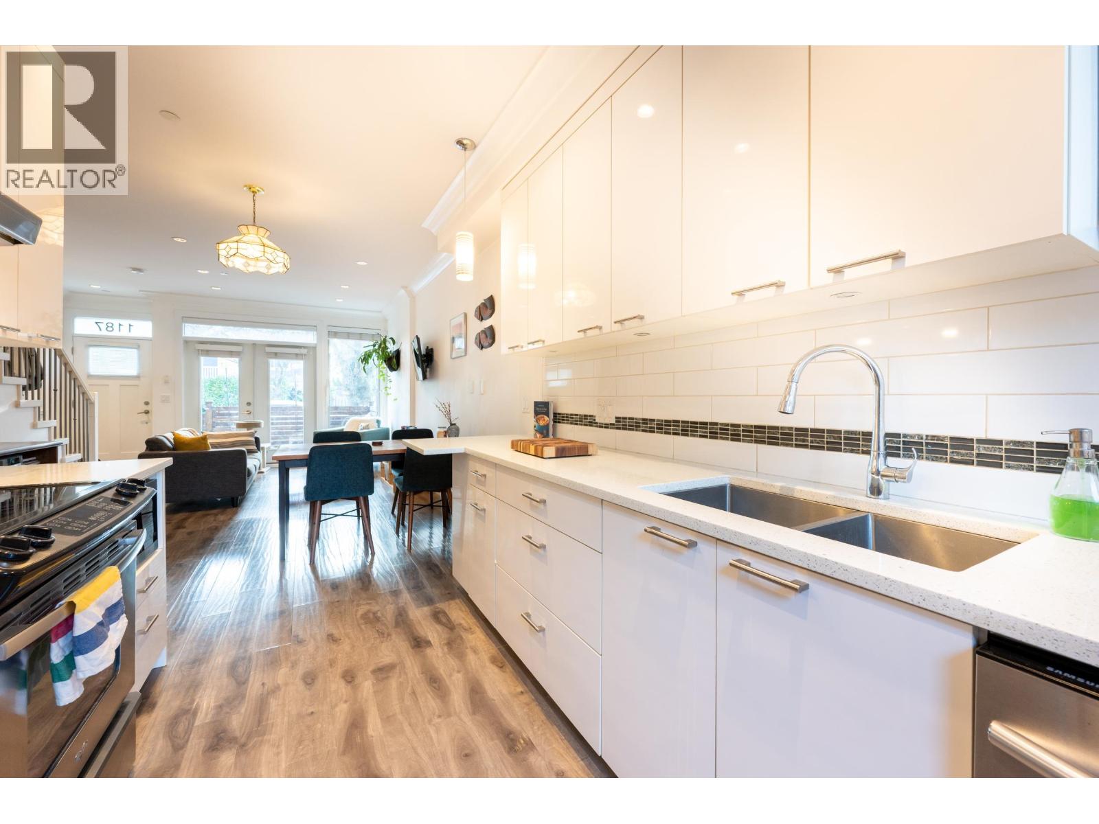 1187 E 19th Avenue, Vancouver, British Columbia  V5V 1K9 - Photo 31 - R3076234