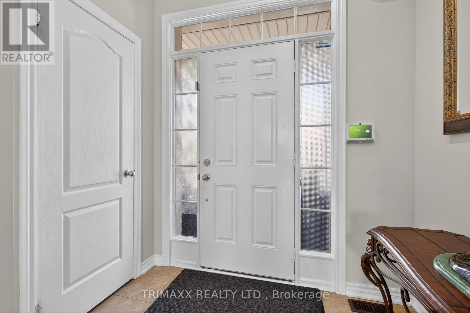 30 Learmont Avenue, Caledon, Ontario  L7C 3N3 - Photo 4 - W12669876