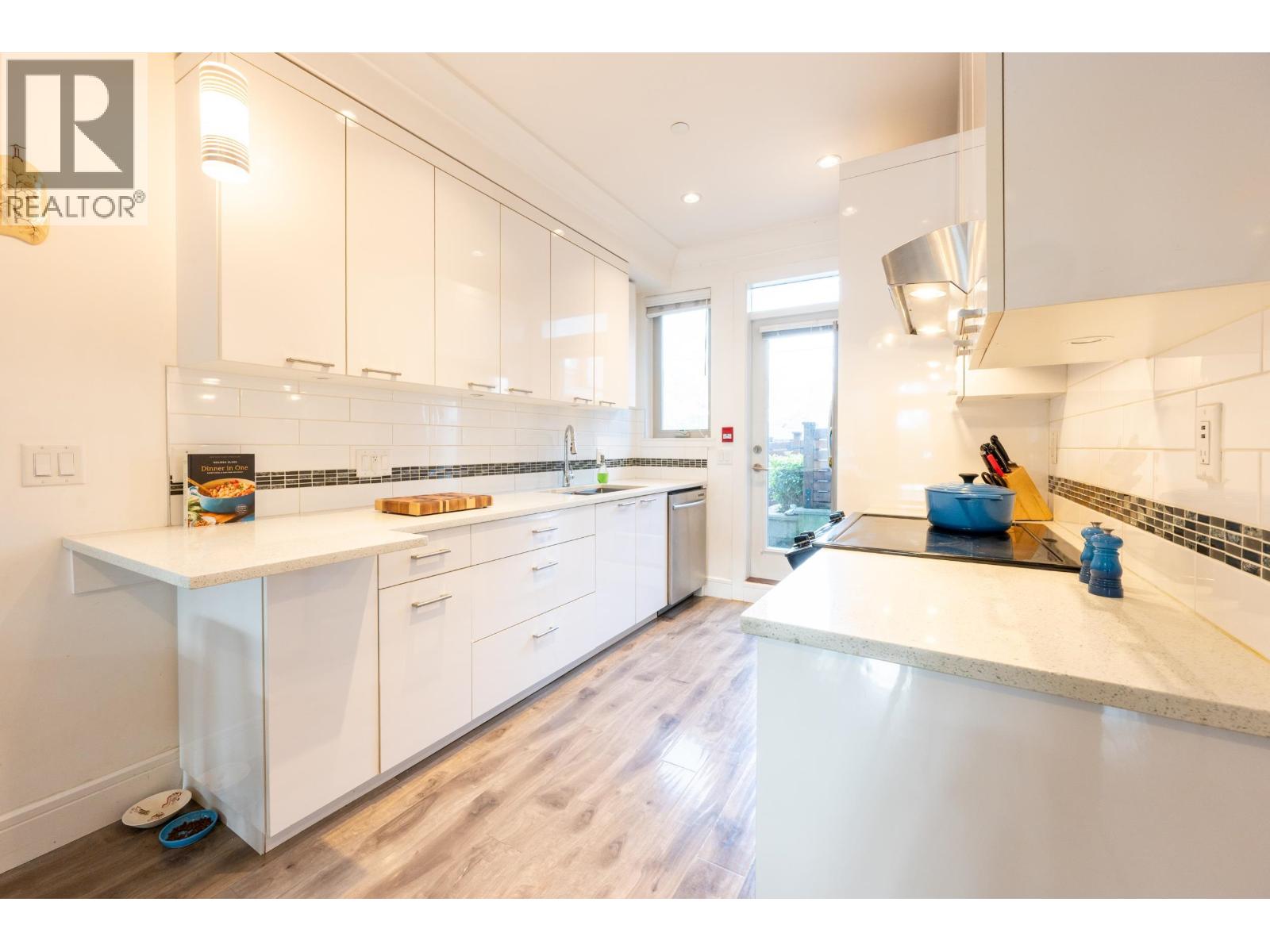 1187 E 19th Avenue, Vancouver, British Columbia  V5V 1K9 - Photo 30 - R3076234