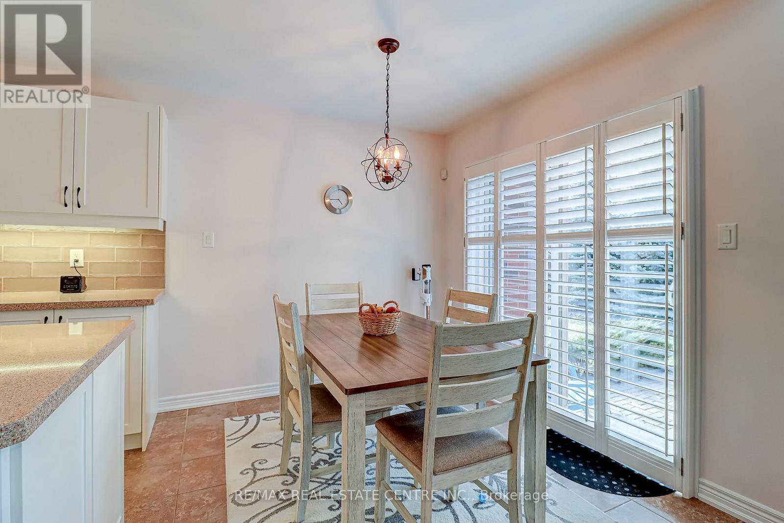 40 Muzzo Drive, Brampton, Ontario  L6R 3W8 - Photo 16 - W12669928