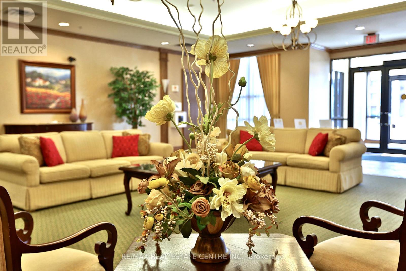 40 Muzzo Drive, Brampton, Ontario  L6R 3W8 - Photo 37 - W12669928