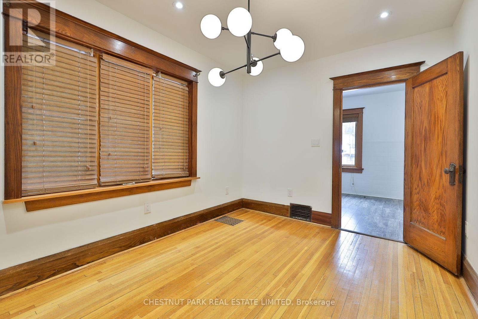 111a Wright Avenue, Toronto, Ontario  M6R 1L1 - Photo 8 - W12669938