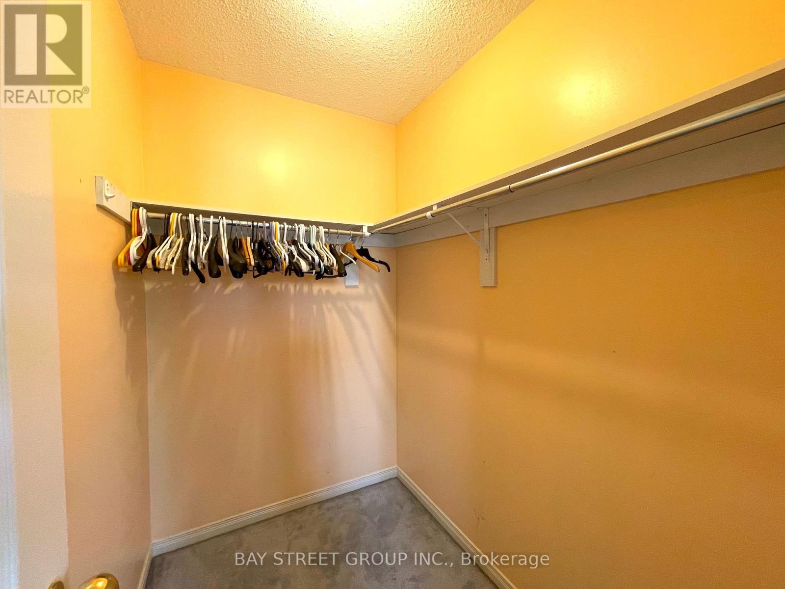 2136 Golden Orchard Trail, Oakville, Ontario  L6M 3W8 - Photo 12 - W12669940