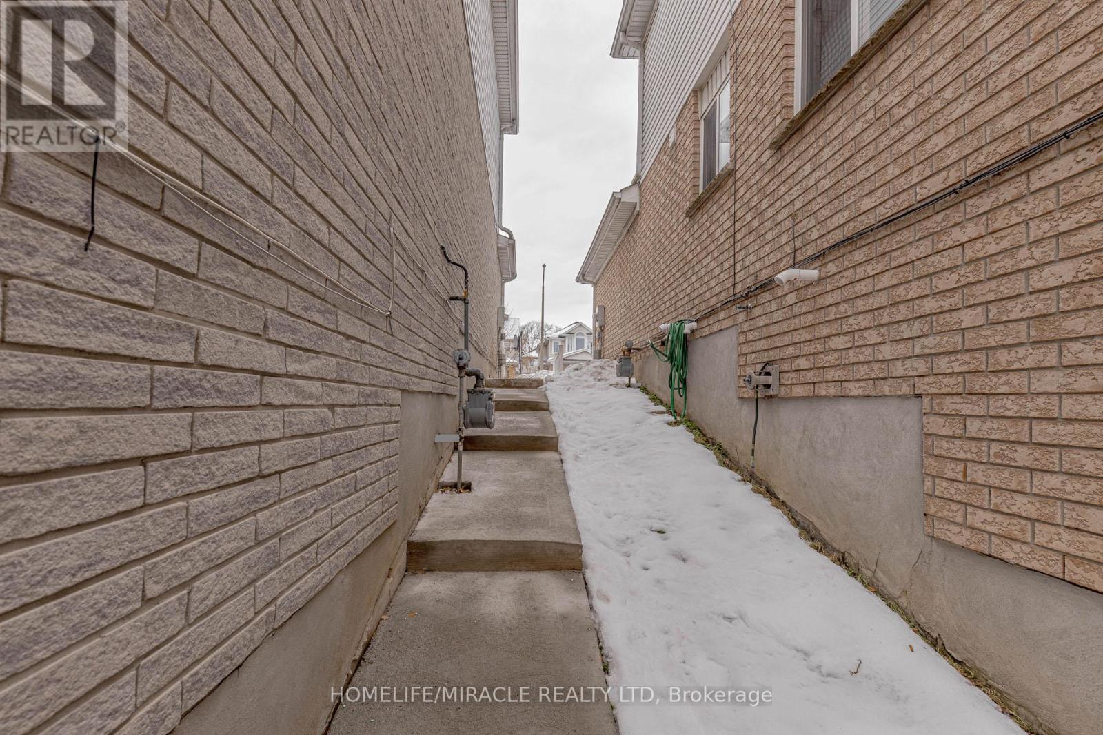 128 Karalee Crescent, Cambridge, Ontario  N3C 4H4 - Photo 39 - X12669888