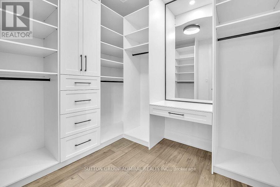 1377 Rometown Drive, Mississauga, Ontario  L5E 2T5 - Photo 36 - W12669542