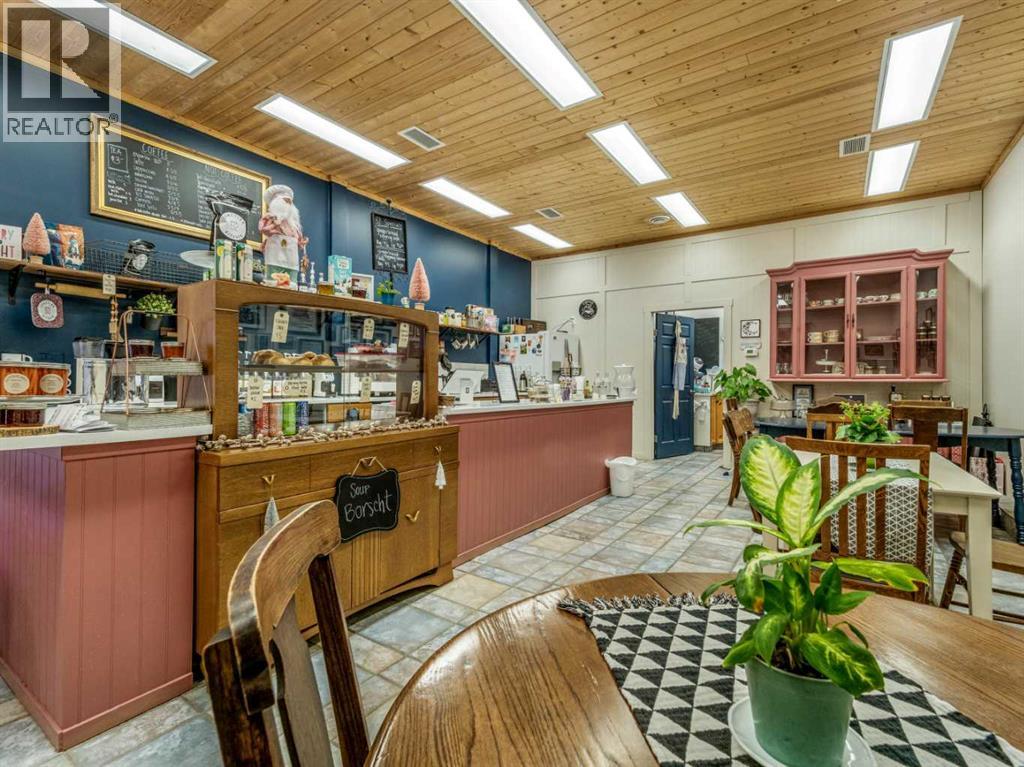 19 Broadway  N, Raymond, Alberta  T0K 2S0 - Photo 25 - A2184291