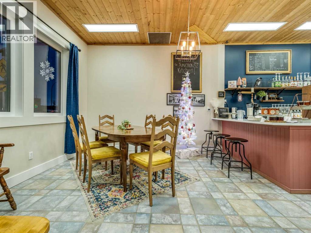 19 Broadway  N, Raymond, Alberta  T0K 2S0 - Photo 21 - A2184291