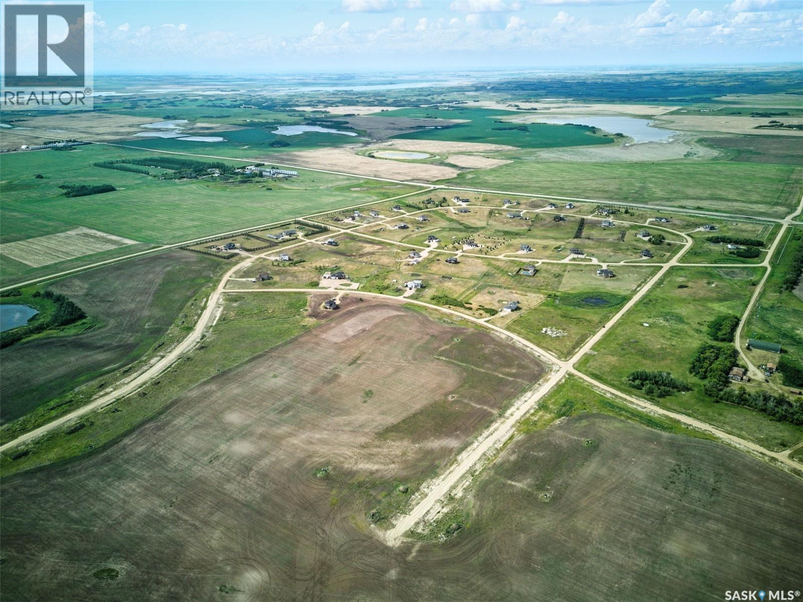 Meadowlark Development Package, Blucher Rm No. 343, Saskatchewan  S7B 0A5 - Photo 4 - SK026239