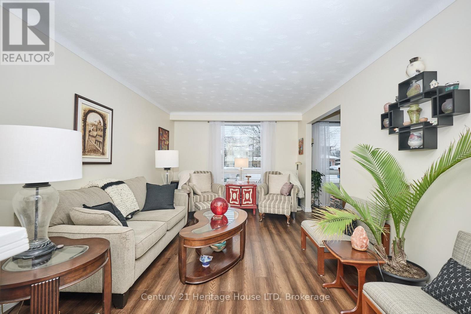 3112 Ussher Street, Niagara Falls, Ontario  L2G 6M2 - Photo 7 - X12666274