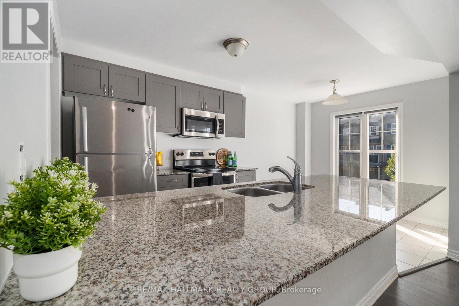 106 Helenium Lane, Ottawa, Ontario  K4A 1C7 - Photo 10 - X12670064