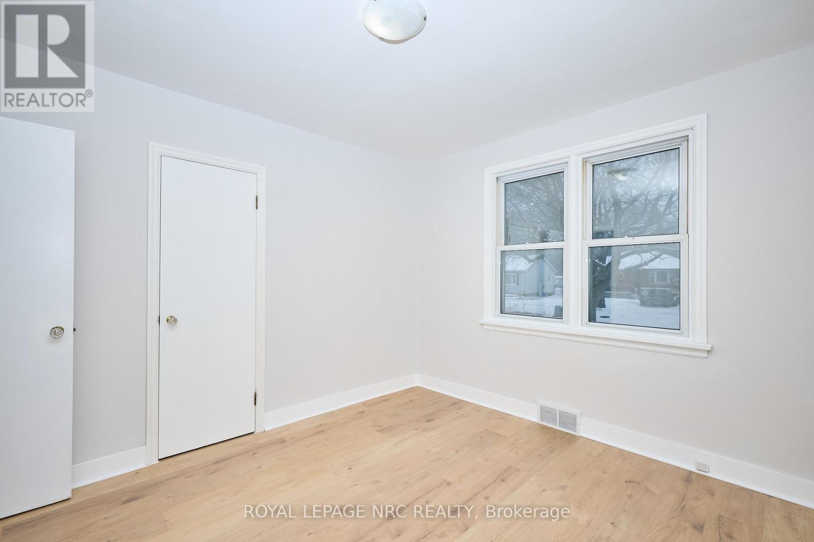 17 Lora Street, St. Catharines, Ontario  L2N 3S4 - Photo 11 - X12670060