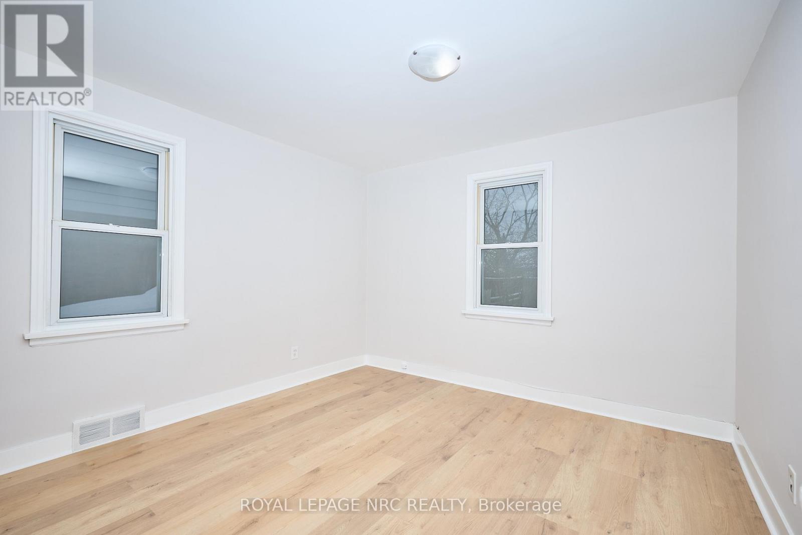 17 Lora Street, St. Catharines, Ontario  L2N 3S4 - Photo 14 - X12670060