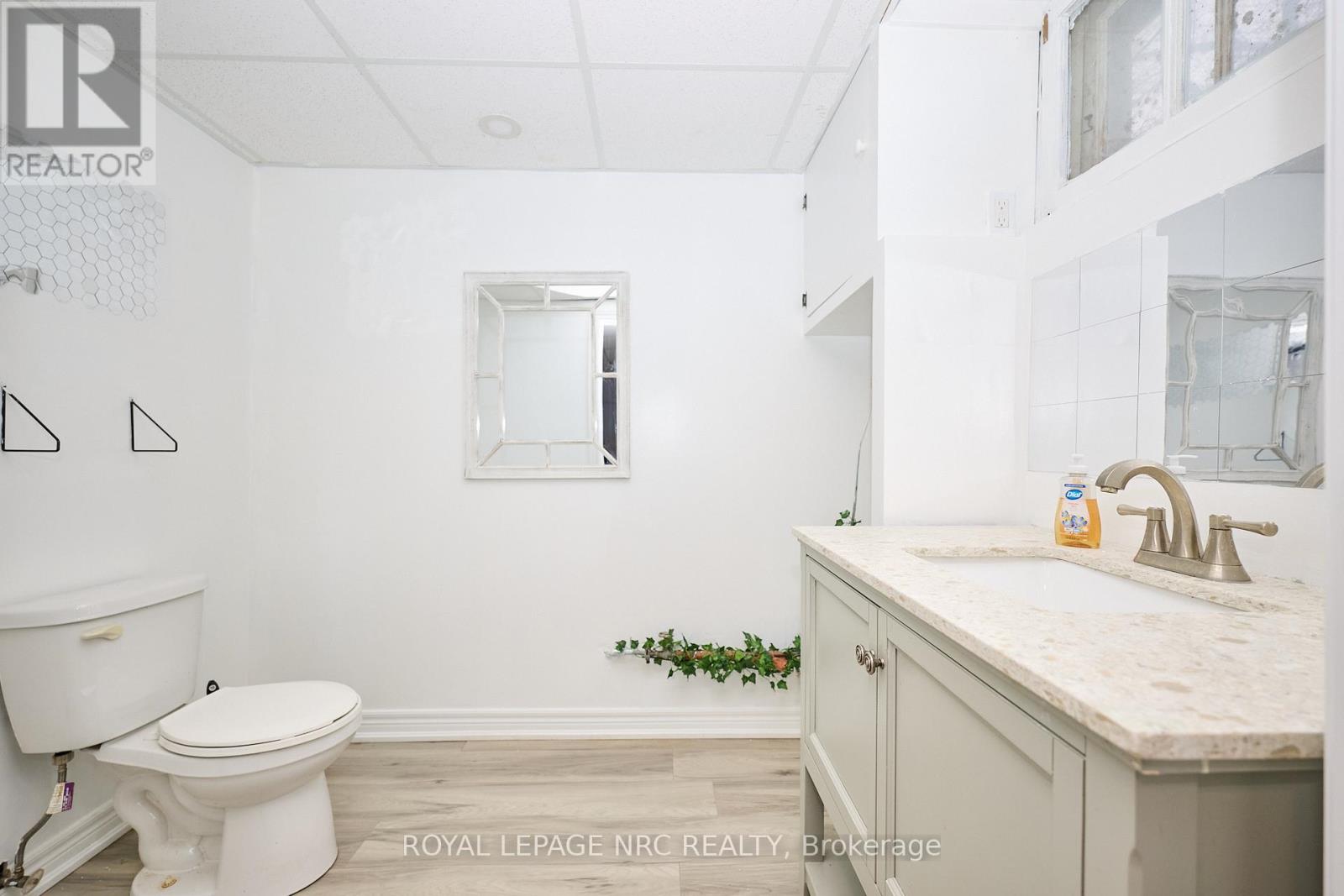 17 Lora Street, St. Catharines, Ontario  L2N 3S4 - Photo 21 - X12670060