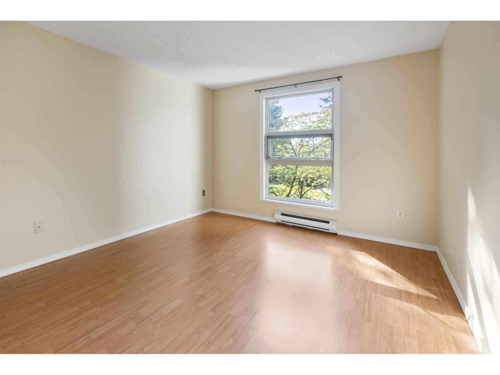 209 15268 100 Avenue, Surrey, British Columbia V3R 7V1 - Photo 8 - R3076716