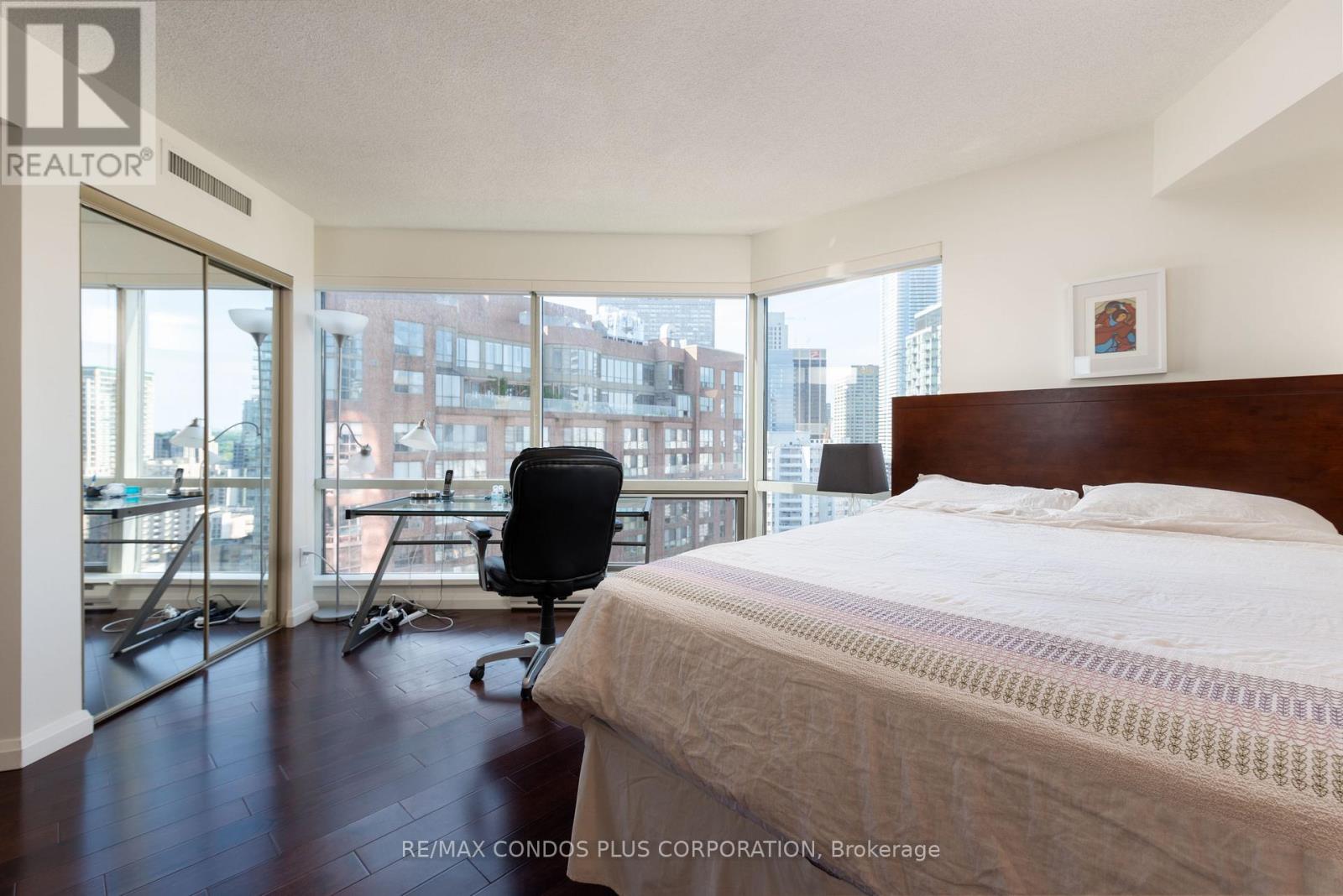 2703 - 1001 Bay Street, Toronto, Ontario  M5S 3A6 - Photo 16 - C12669980