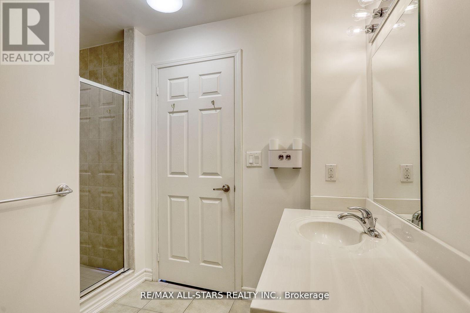 Gph1 - 18 Valley Woods Road S, Toronto, Ontario  M3A 0A1 - Photo 31 - C12669992