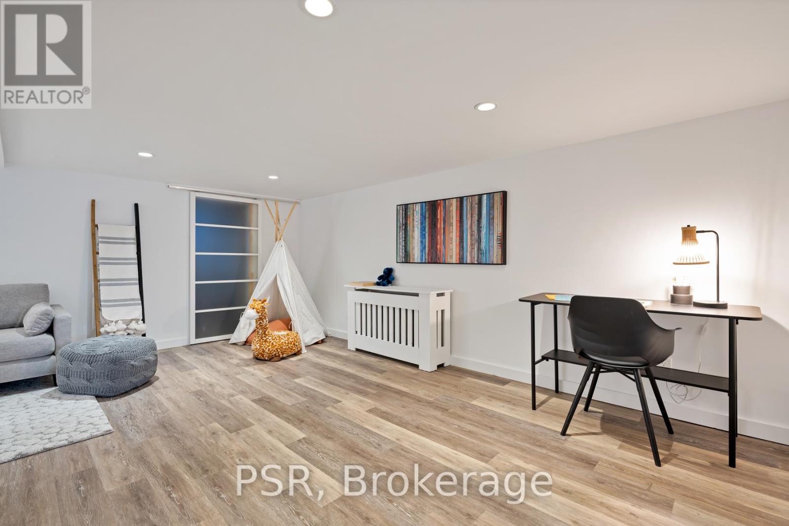 217 Northcliffe Boulevard, Toronto, Ontario  M6E 3K8 - Photo 37 - C12670048