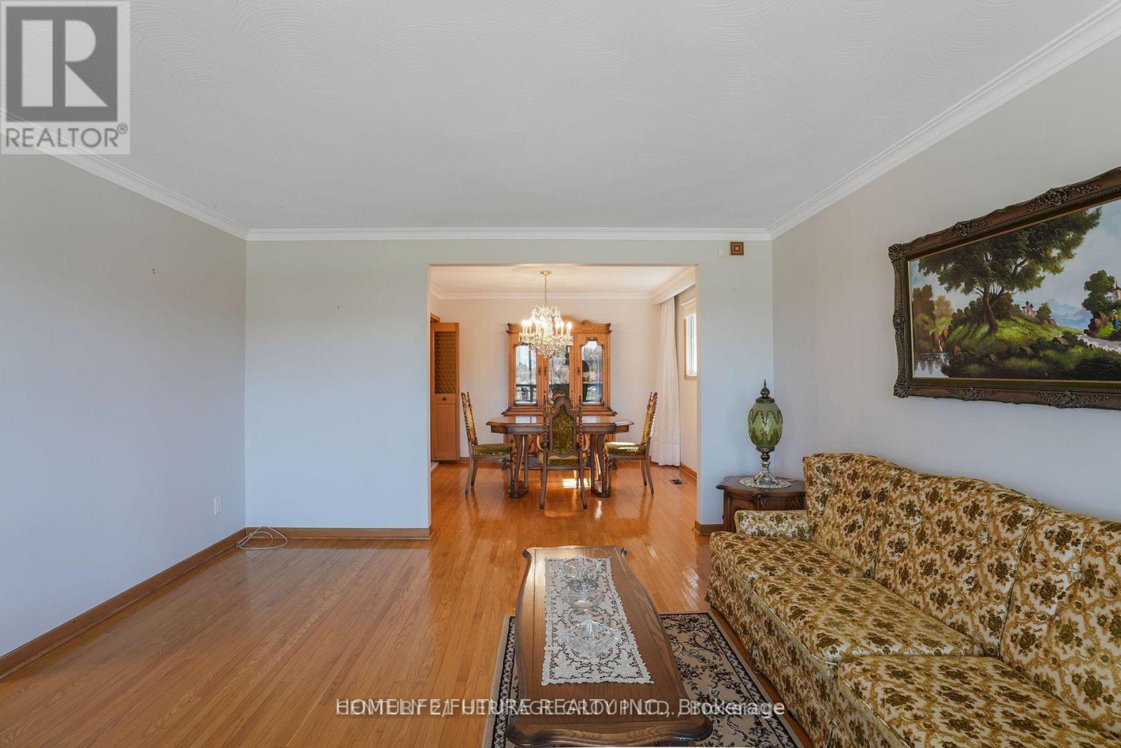 31 Scarden Avenue, Toronto, Ontario  M1T 1V8 - Photo 11 - E12670002