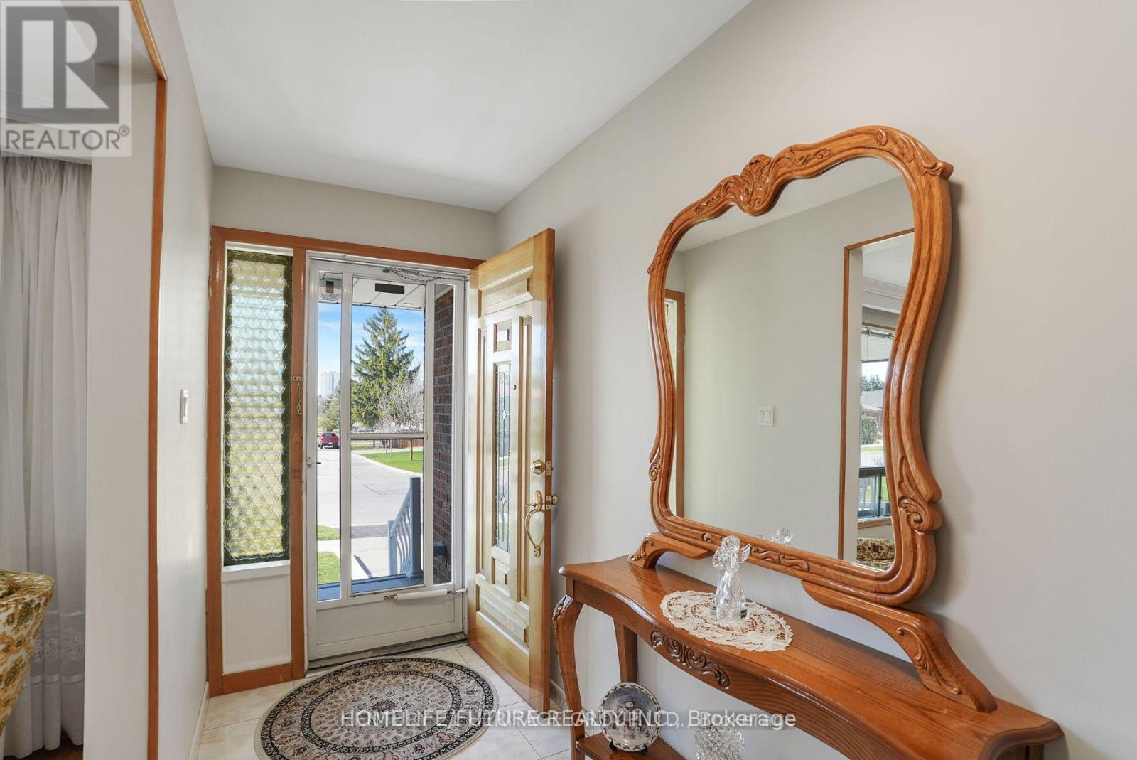 31 Scarden Avenue, Toronto, Ontario  M1T 1V8 - Photo 16 - E12670002