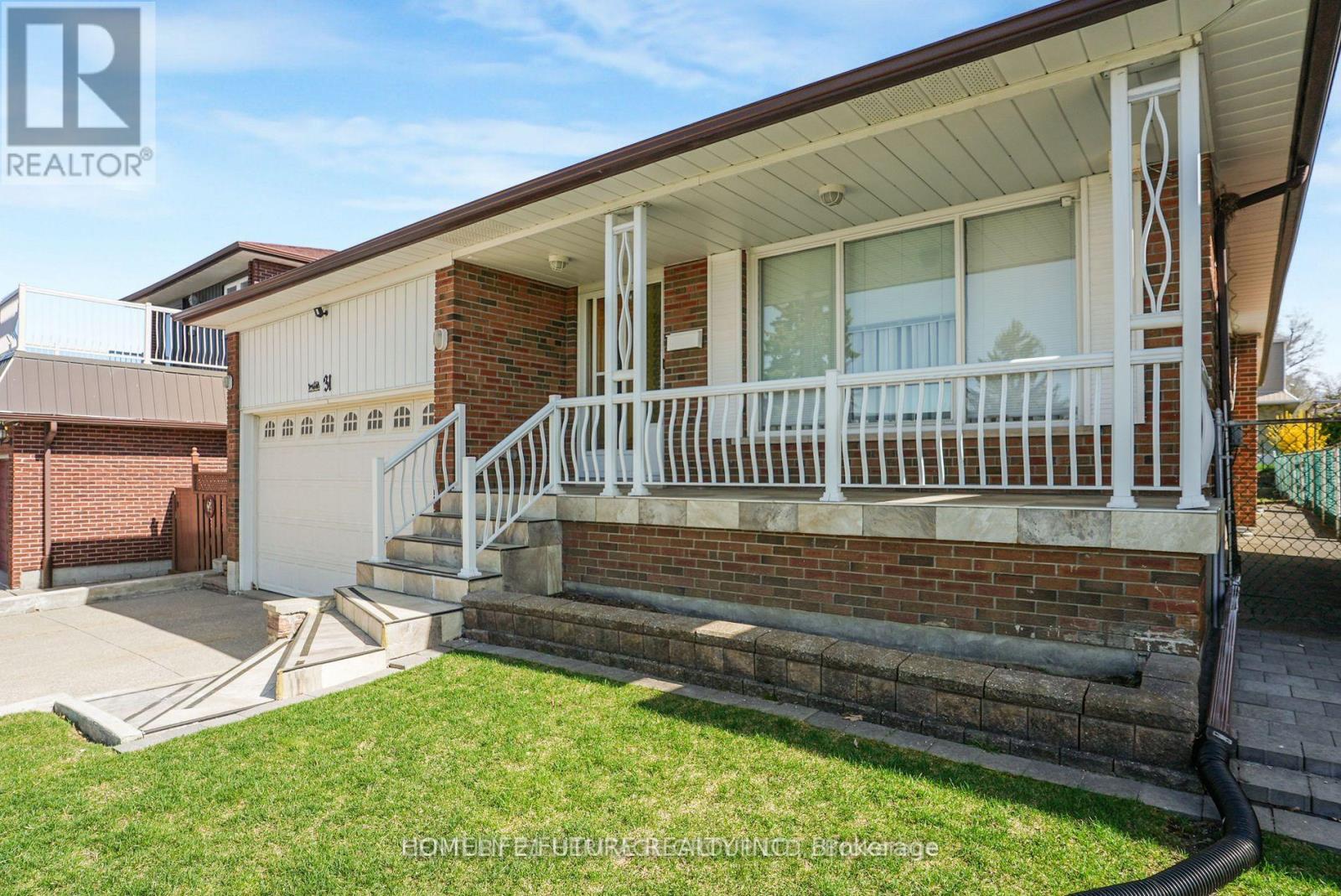 31 Scarden Avenue, Toronto, Ontario  M1T 1V8 - Photo 6 - E12670002