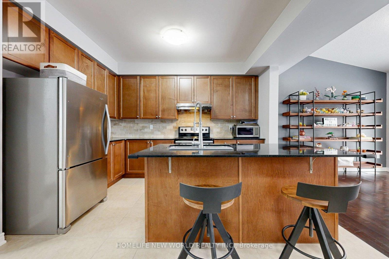 15 Brock Avenue, Markham, Ontario  L6C 0V4 - Photo 8 - N12669970