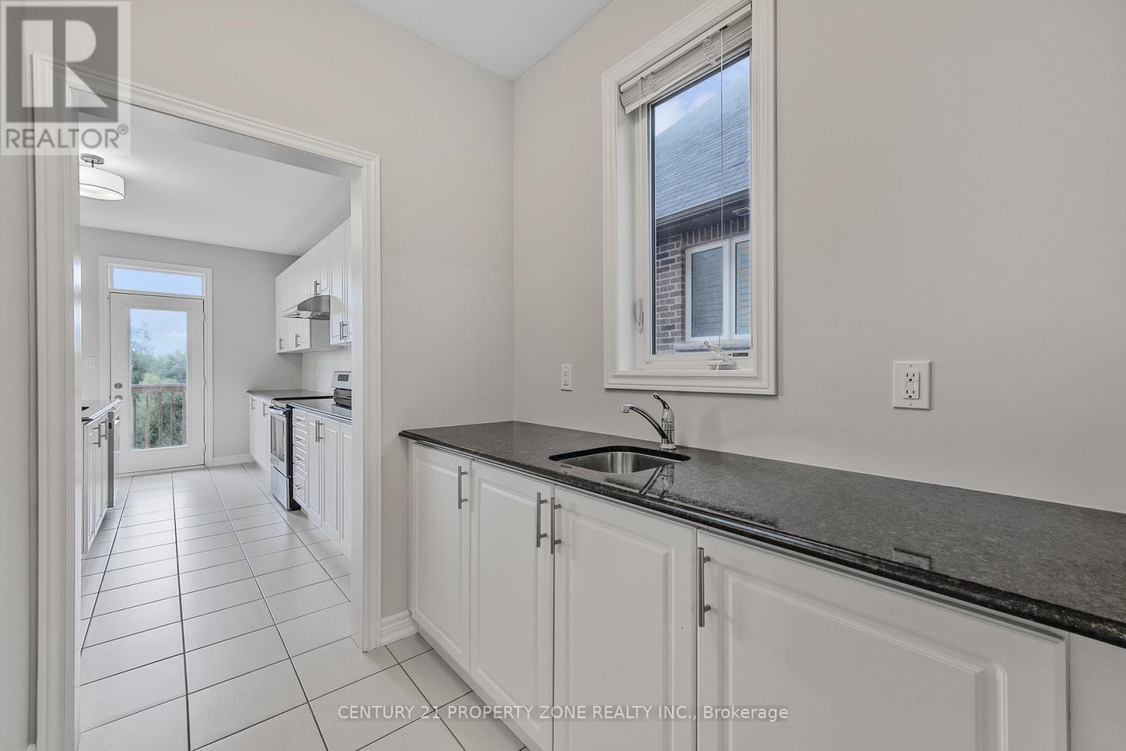 919 Green Street, Innisfil, Ontario  L0L 1W0 - Photo 11 - N12669972