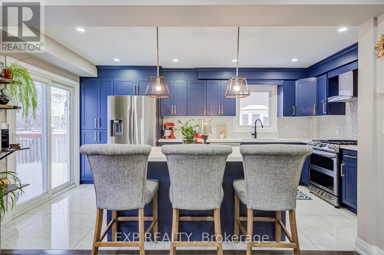 11 Eberlee Court, Whitby, Ontario  L1N 8C9 - Photo 18 - E12667964