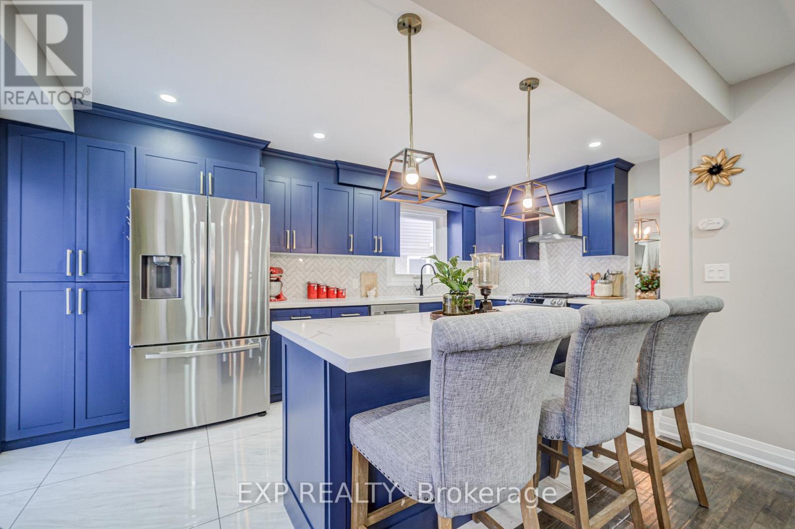 11 Eberlee Court, Whitby, Ontario  L1N 8C9 - Photo 17 - E12667964