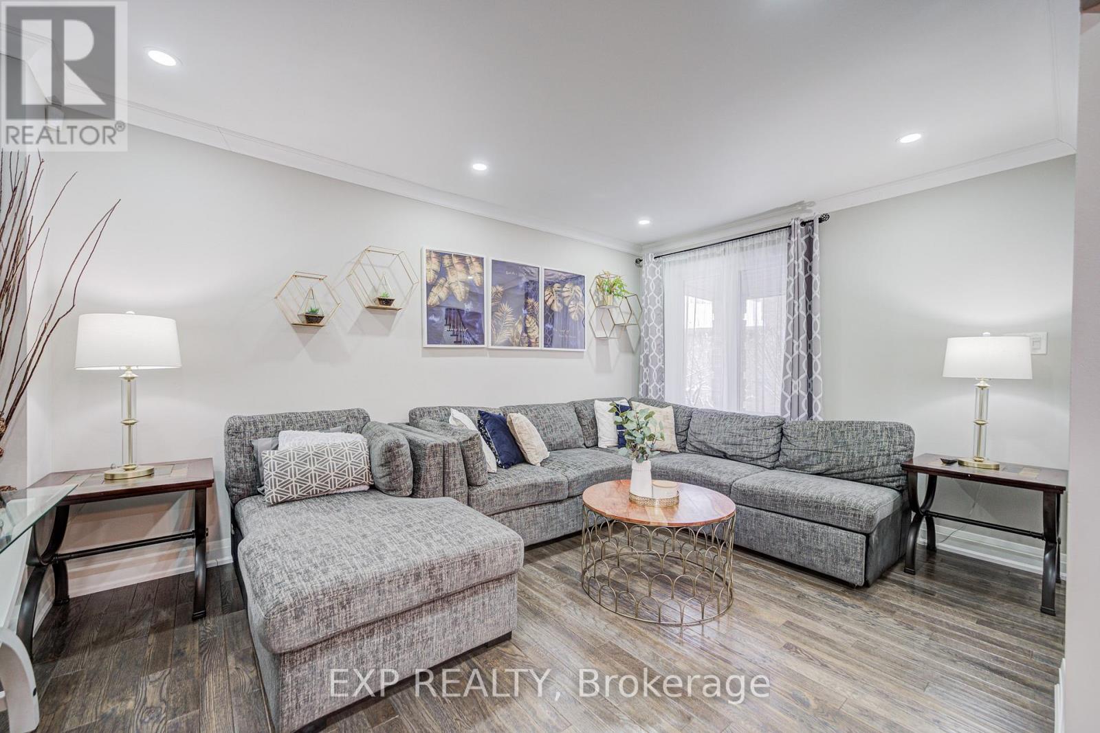 11 Eberlee Court, Whitby, Ontario  L1N 8C9 - Photo 6 - E12667964