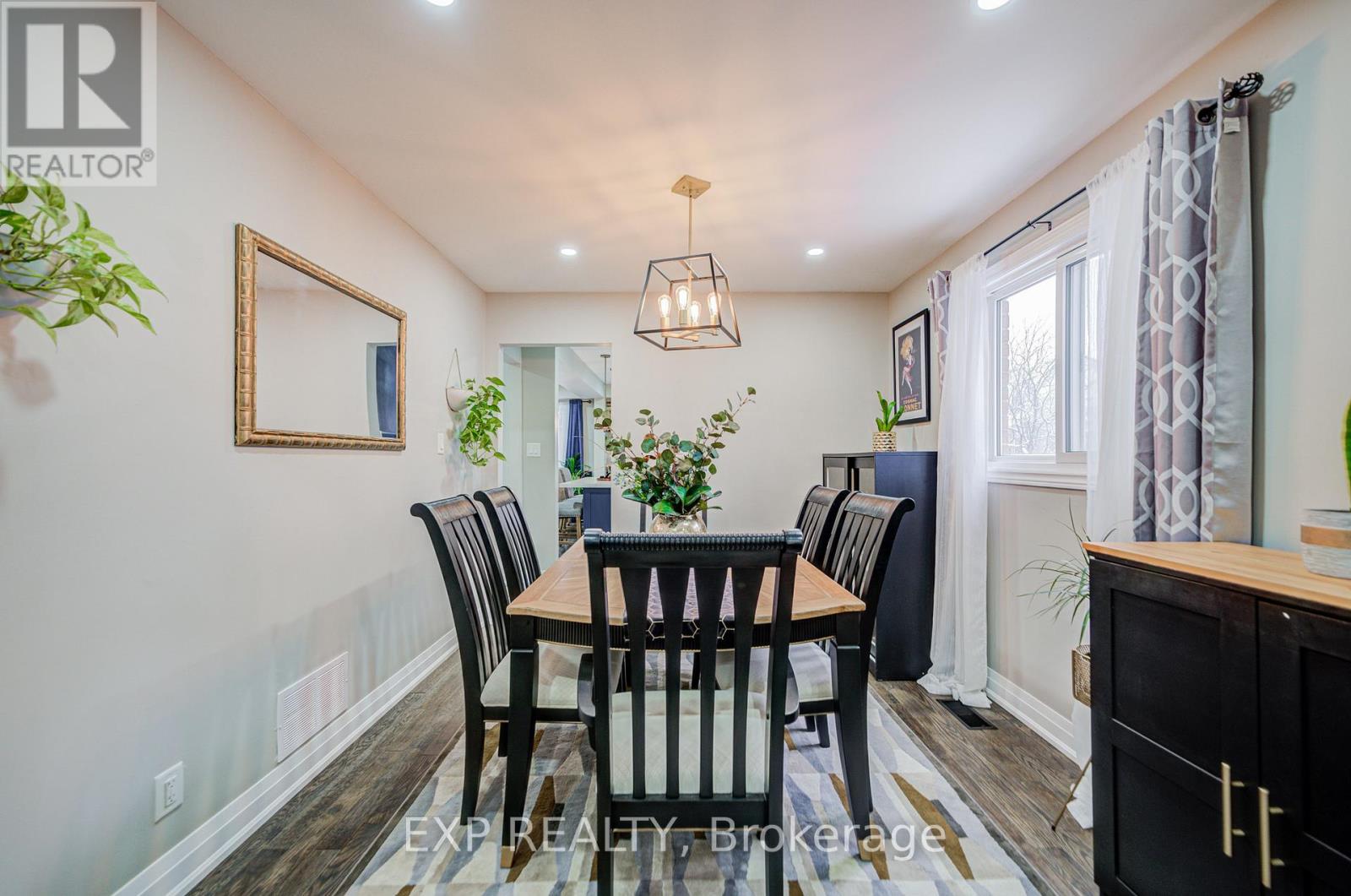 11 Eberlee Court, Whitby, Ontario  L1N 8C9 - Photo 9 - E12667964