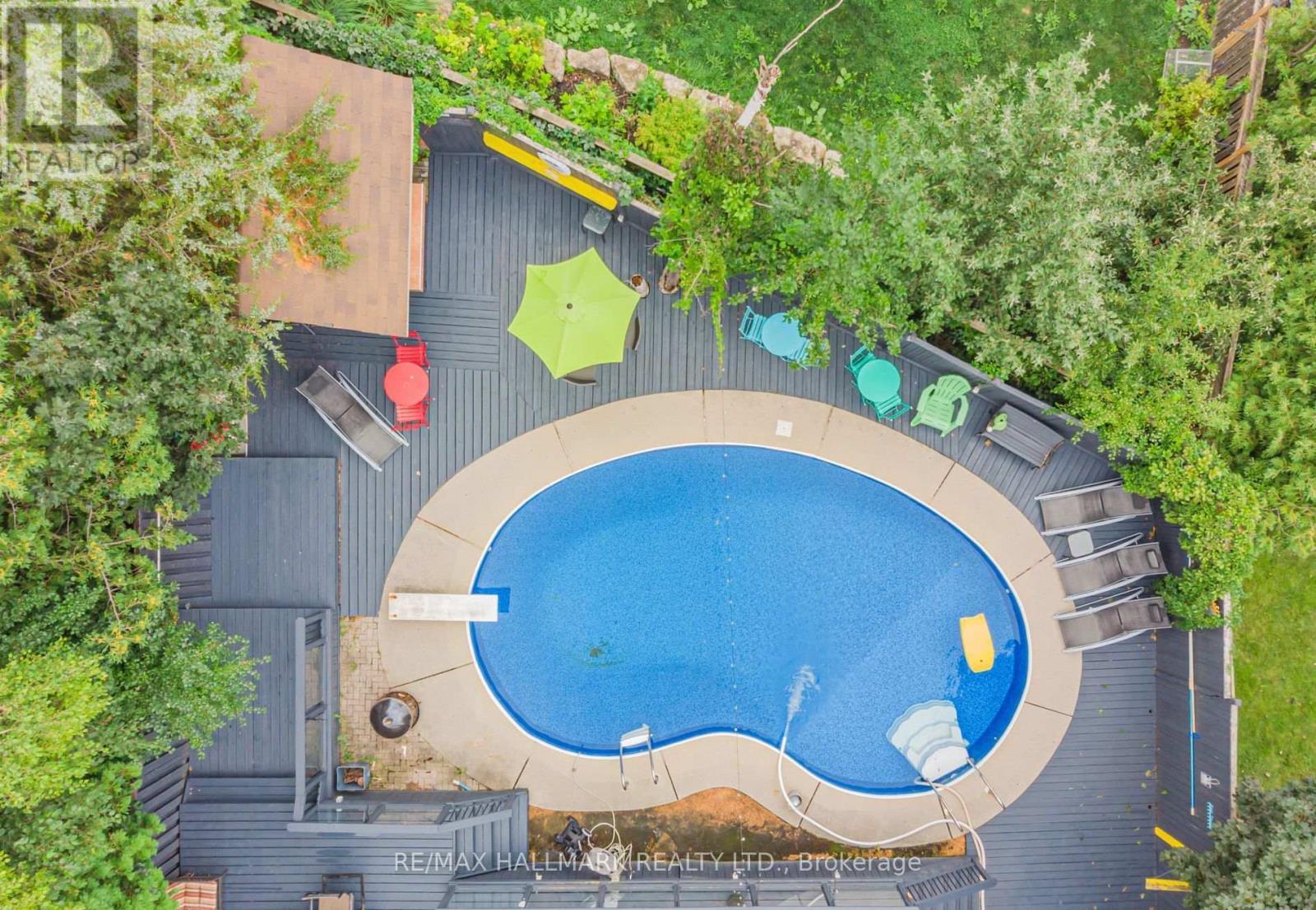 4 Devins Drive, Aurora, Ontario  L4G 2Z1 - Photo 32 - N12668284