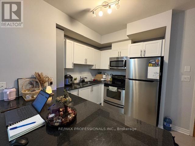 906 - 3865 Lake Shore Boulevard W, Toronto, Ontario  M8W 0A2 - Photo 11 - W12655622