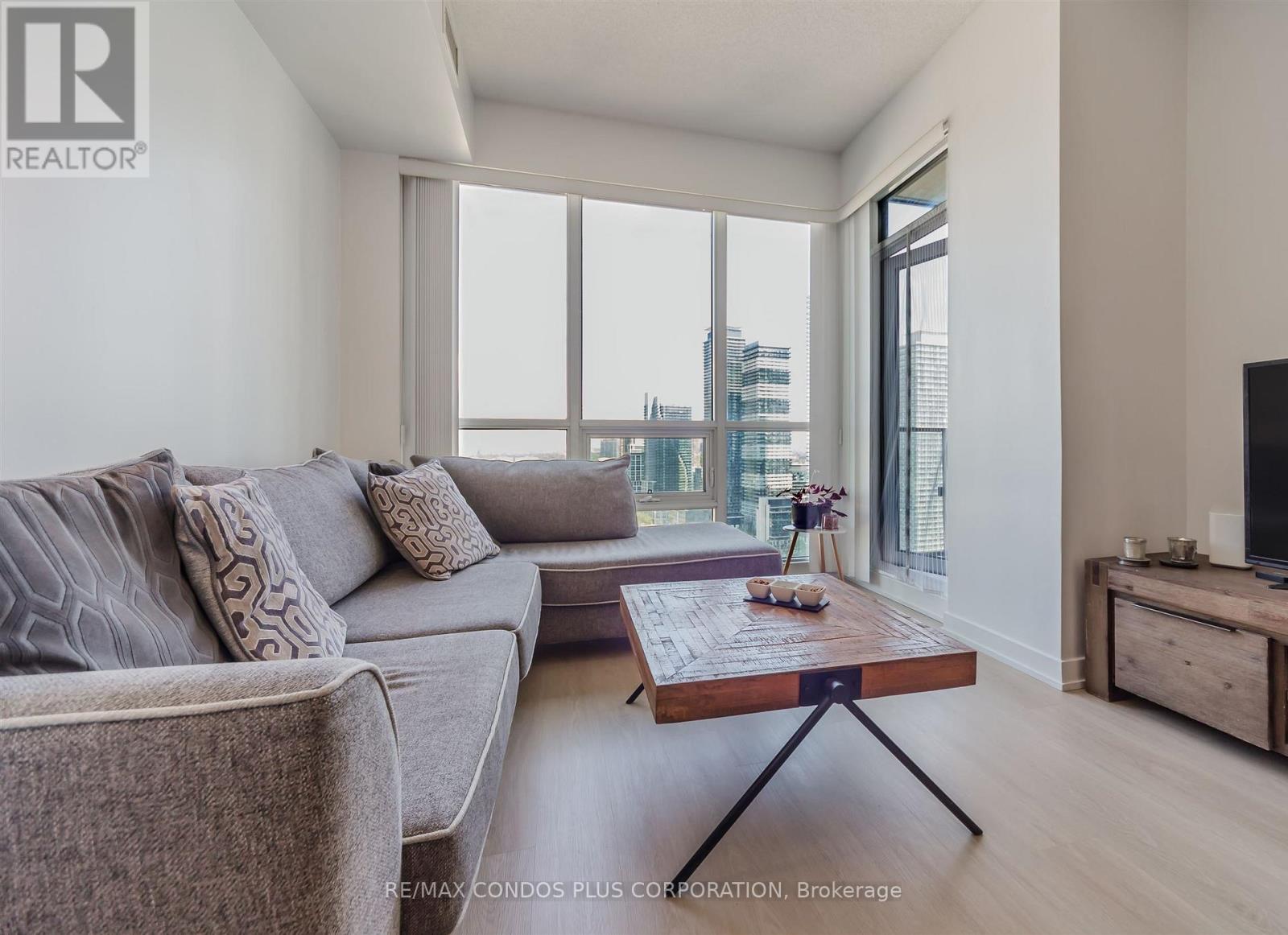 2706 - 2220 Lake Shore Boulevard W, Toronto, Ontario  M8V 1A4 - Photo 8 - W12666412