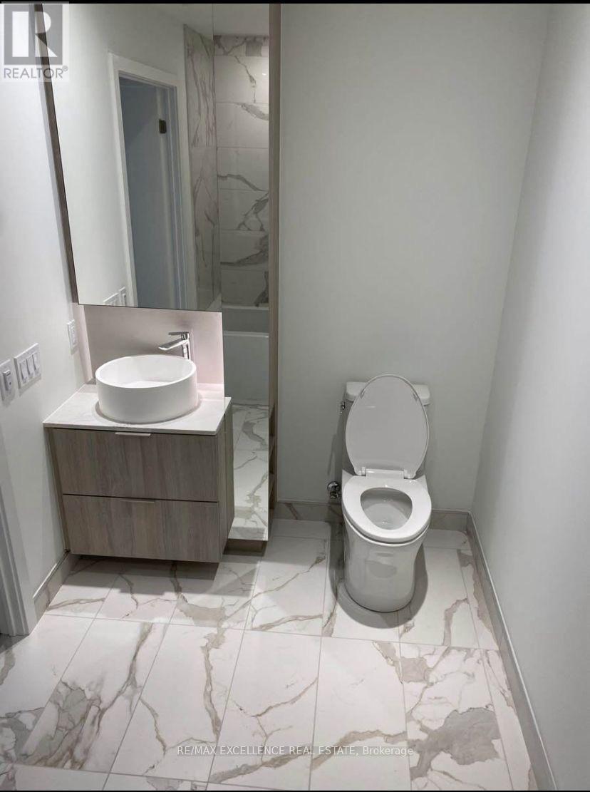 1705 - 28 Ann Street, Mississauga, Ontario  M3C 0H5 - Photo 4 - W12669962