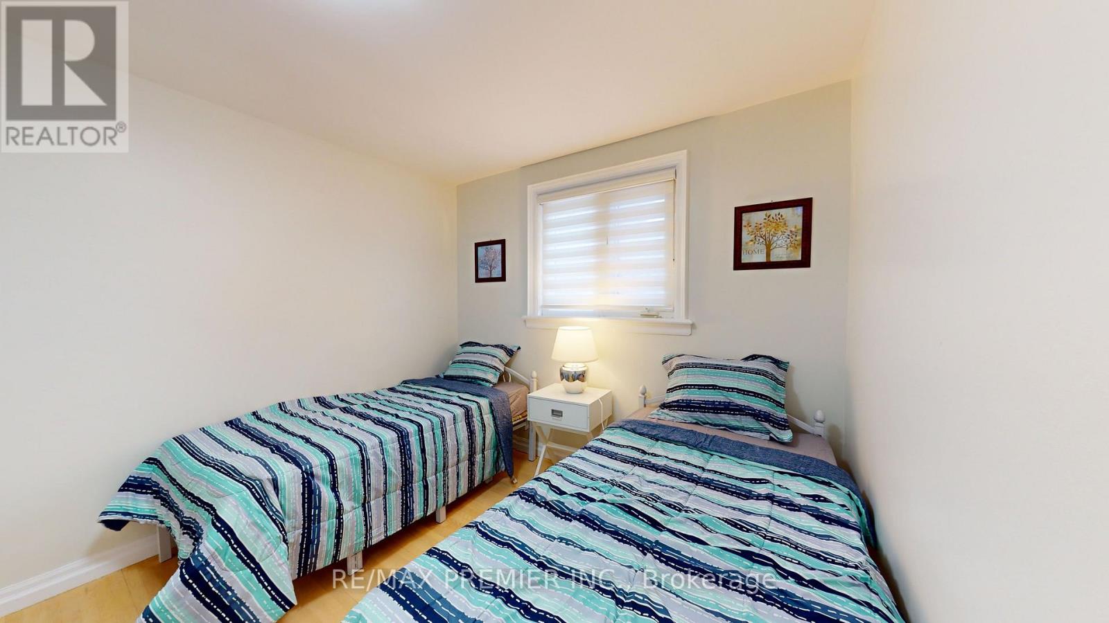 114 Tandridge Crescent, Toronto, Ontario  M9W 5N9 - Photo 8 - W12669968