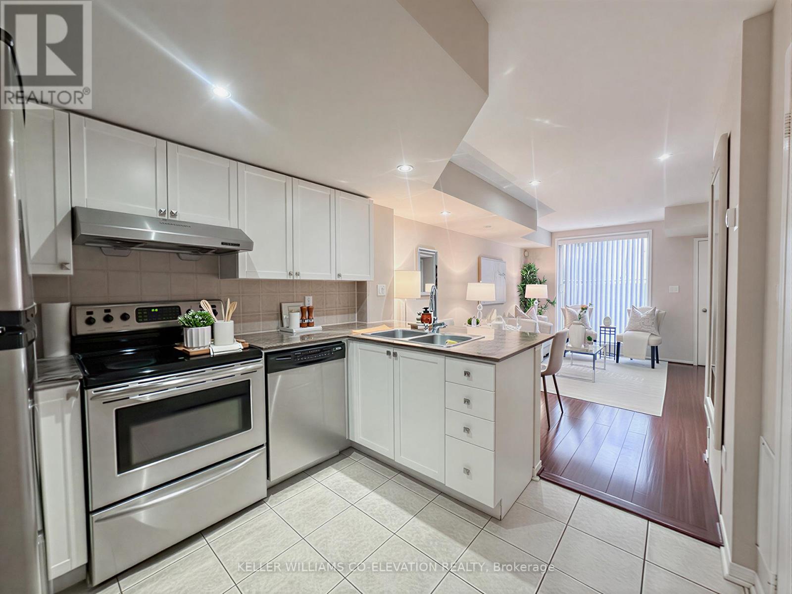 13 - 25 Foundry Avenue N, Toronto, Ontario  M6H 4K7 - Photo 14 - W12669976