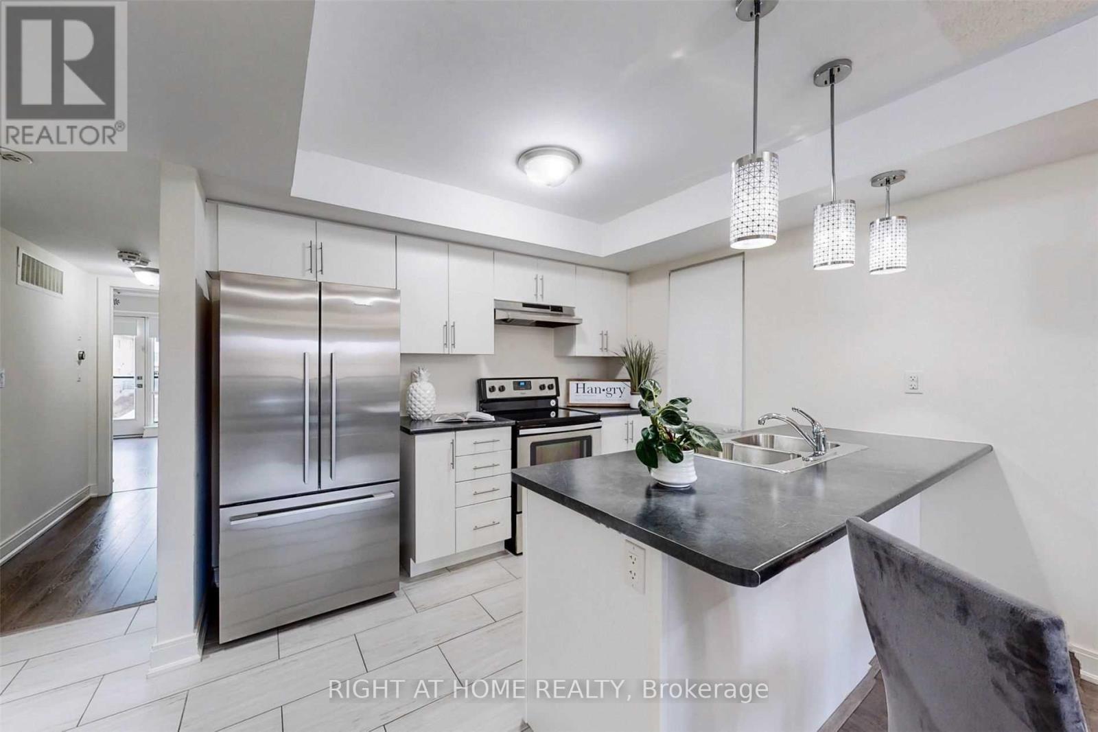 82 - 100 Dufay Road, Brampton, Ontario  L7A 4S3 - Photo 8 - W12669988