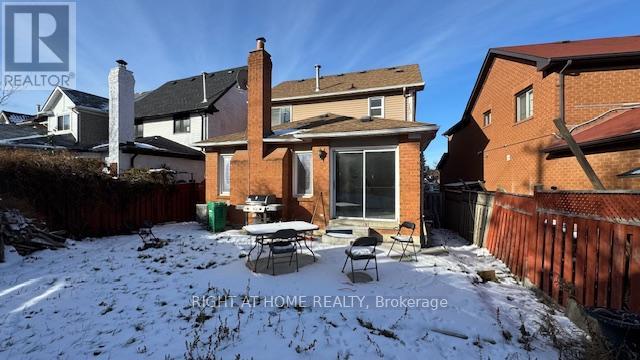 67 Sal Circle, Brampton, Ontario  L6R 1H6 - Photo 3 - W12669996