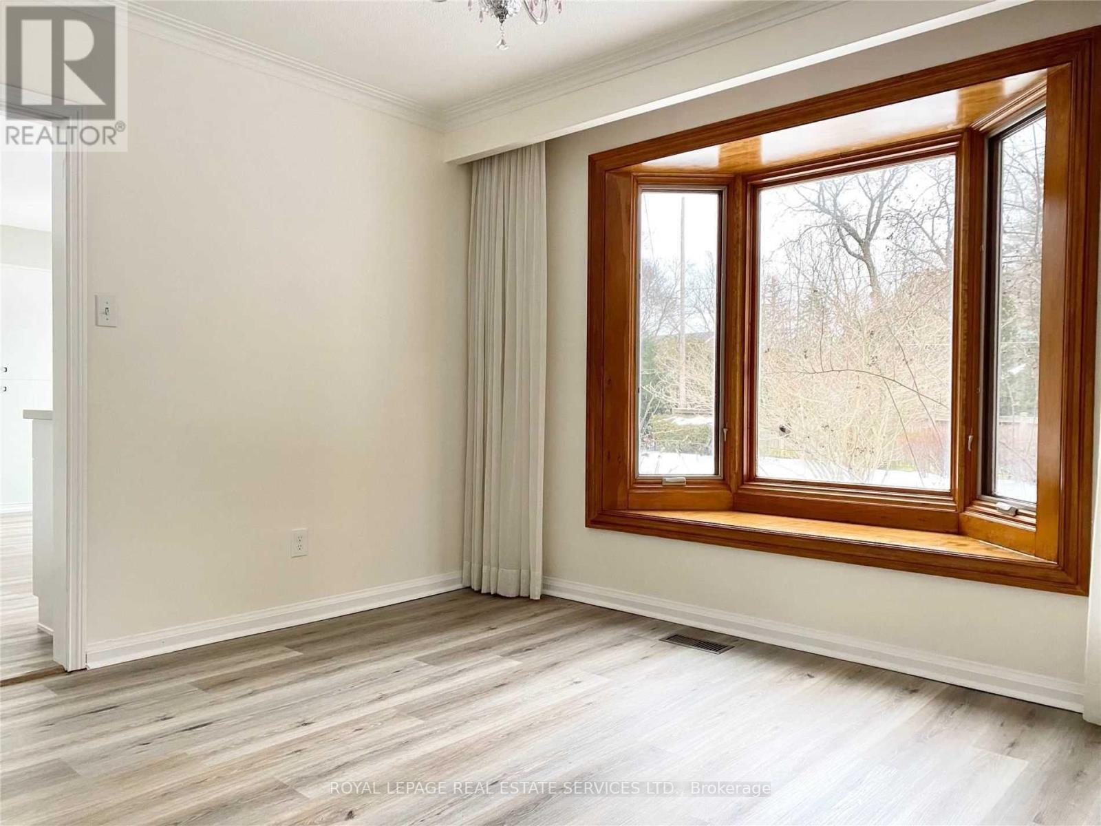 1268 Cleaver Drive, Oakville, Ontario  L6J 1W3 - Photo 5 - W12670000